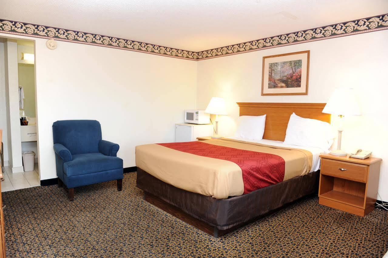 Gateway Inn Templeton Esterno foto