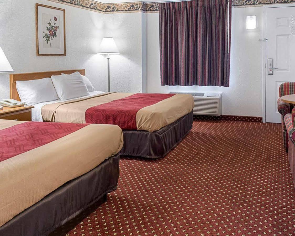 Gateway Inn Templeton Esterno foto