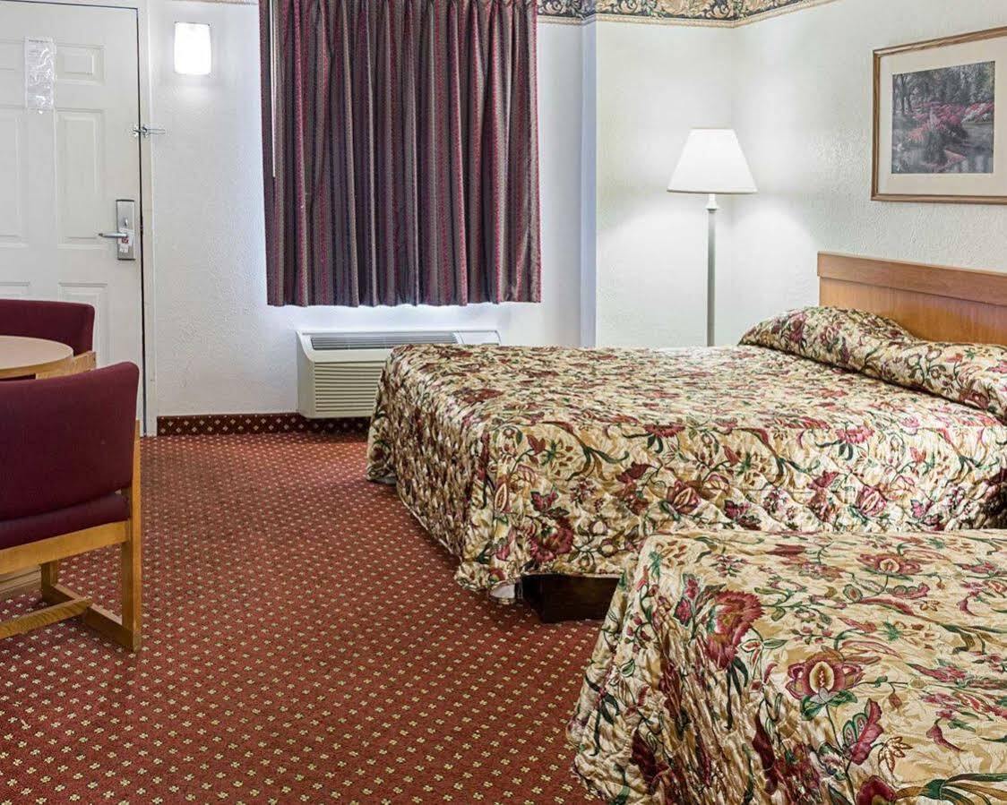 Gateway Inn Templeton Esterno foto